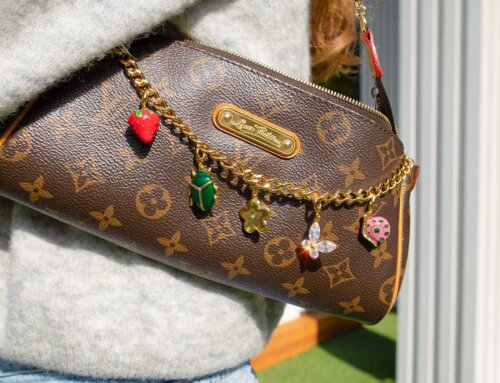 Wholesale Stainless Steel Bag Charm Bracelet with Enamel Strawberry, Dinosaur, and Crystal Pendants