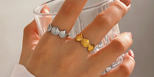 Gold stainless steel adjustable ring with shell-shaped design for wholesale